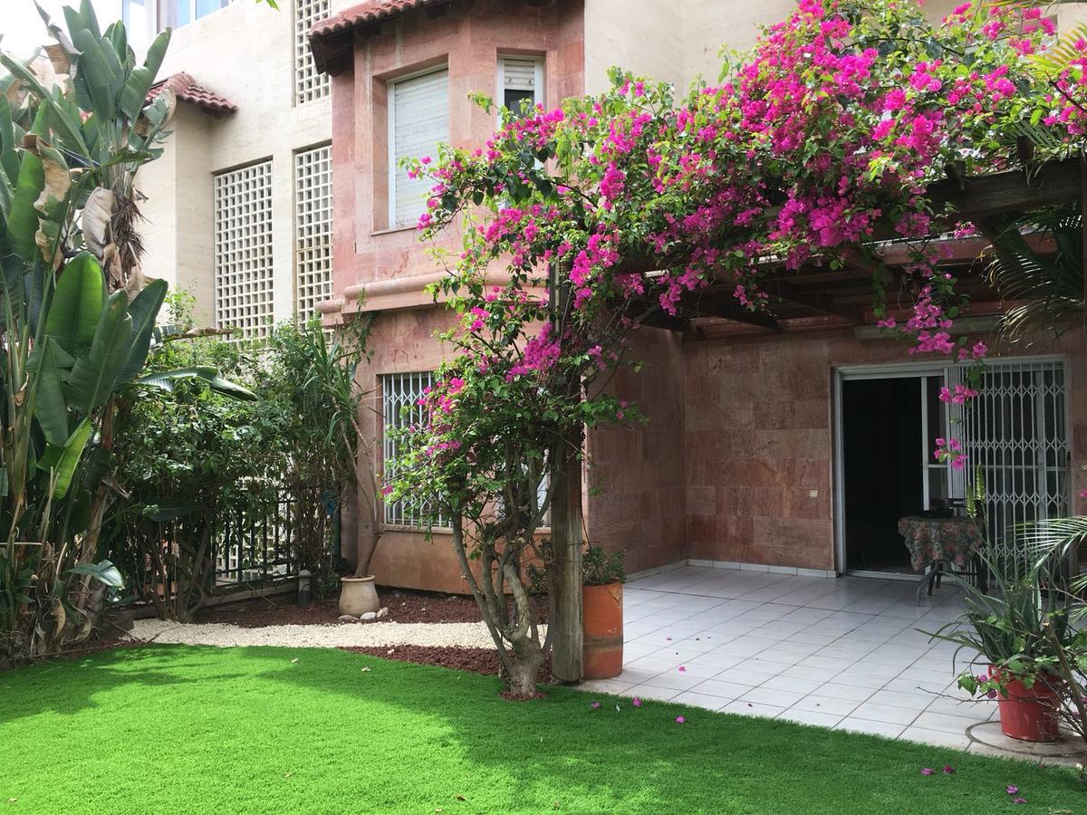 Pool & Garden Lejlighedshotel Rehovot Eksteriør billede